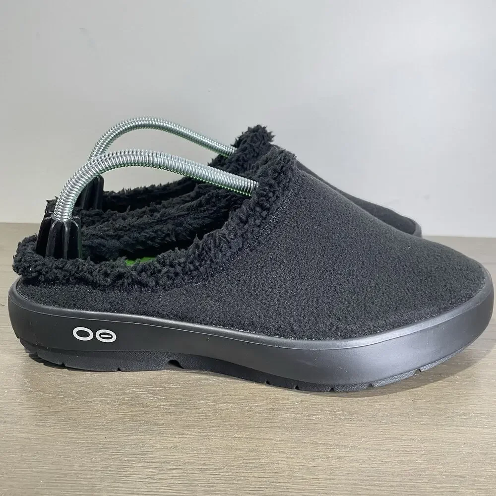 Oofos Mens 9.5 Slides NEW OOCozee Black Sherpa Lined Recovery Shoes Slip On Fur